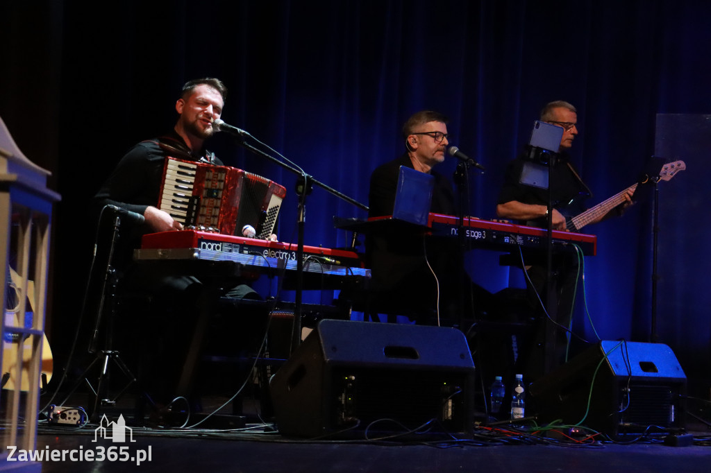 Fotorelacja: W krainie świątecznych melodii w MOK Zawiercie