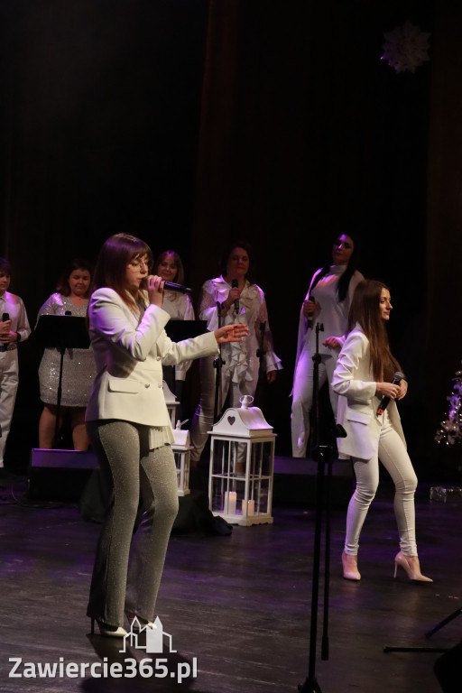 Fotorelacja: W krainie świątecznych melodii w MOK Zawiercie