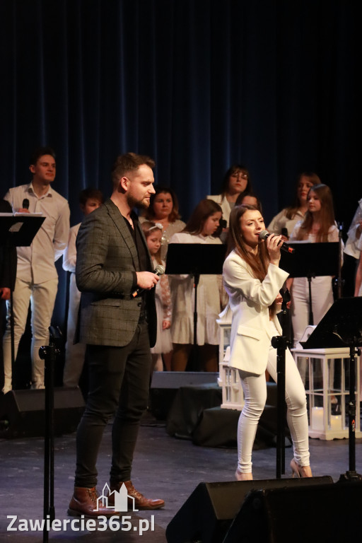 Fotorelacja: W krainie świątecznych melodii w MOK Zawiercie