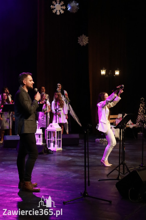 Fotorelacja: W krainie świątecznych melodii w MOK Zawiercie