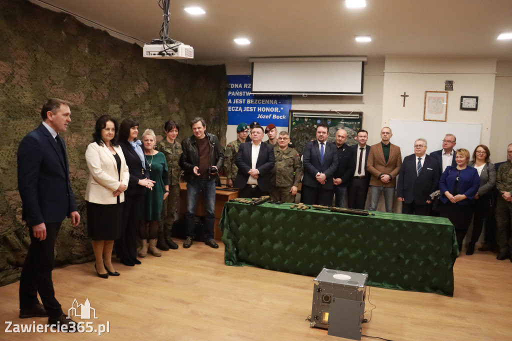 Fotorelacja: STRZELNICA W POWIECIE uroczyste otwarcie w Łazach.