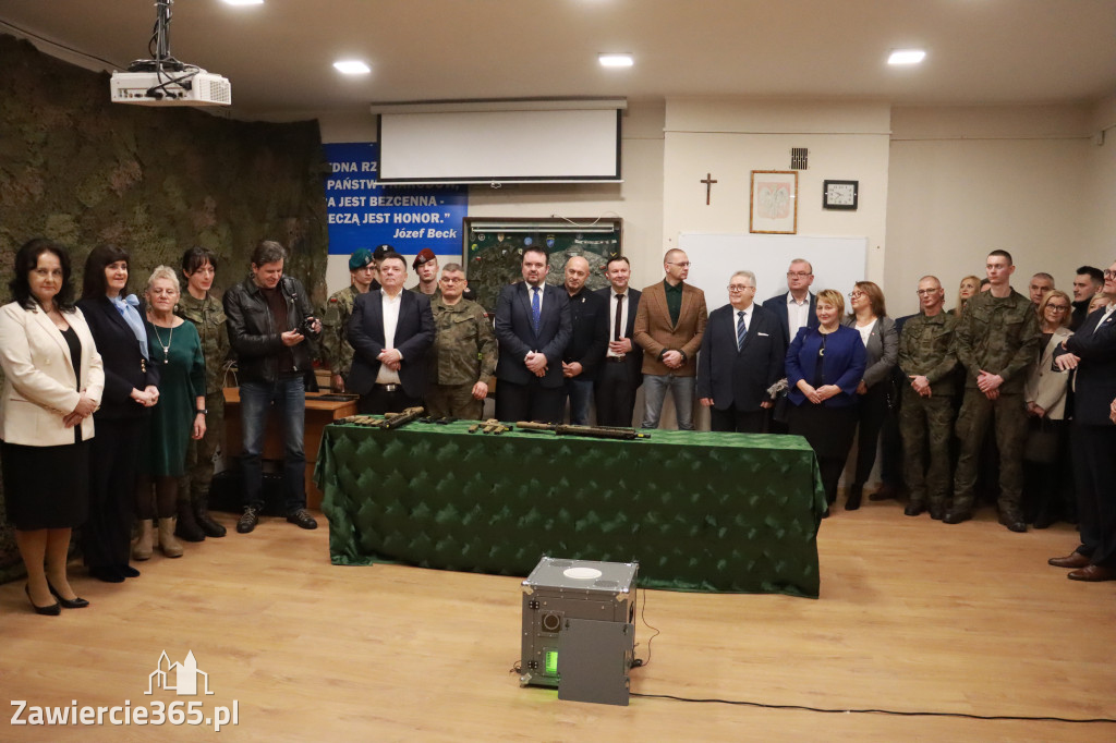 Fotorelacja: STRZELNICA W POWIECIE uroczyste otwarcie w Łazach.