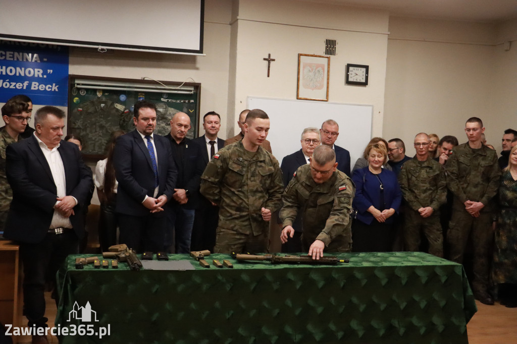 Fotorelacja: STRZELNICA W POWIECIE uroczyste otwarcie w Łazach.