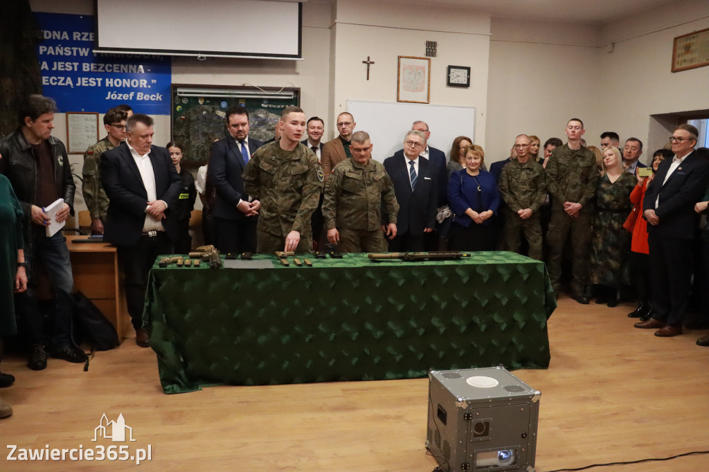 Fotorelacja: STRZELNICA W POWIECIE uroczyste otwarcie w Łazach.