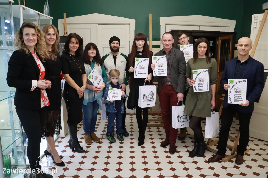 Fotorelacja: Recital KRYSZTAŁOWE SERCE w Galerii Stara Łaźnia w Zawierciu