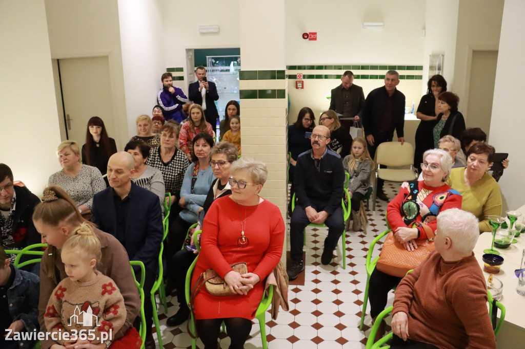 Fotorelacja: Recital KRYSZTAŁOWE SERCE w Galerii Stara Łaźnia w Zawierciu