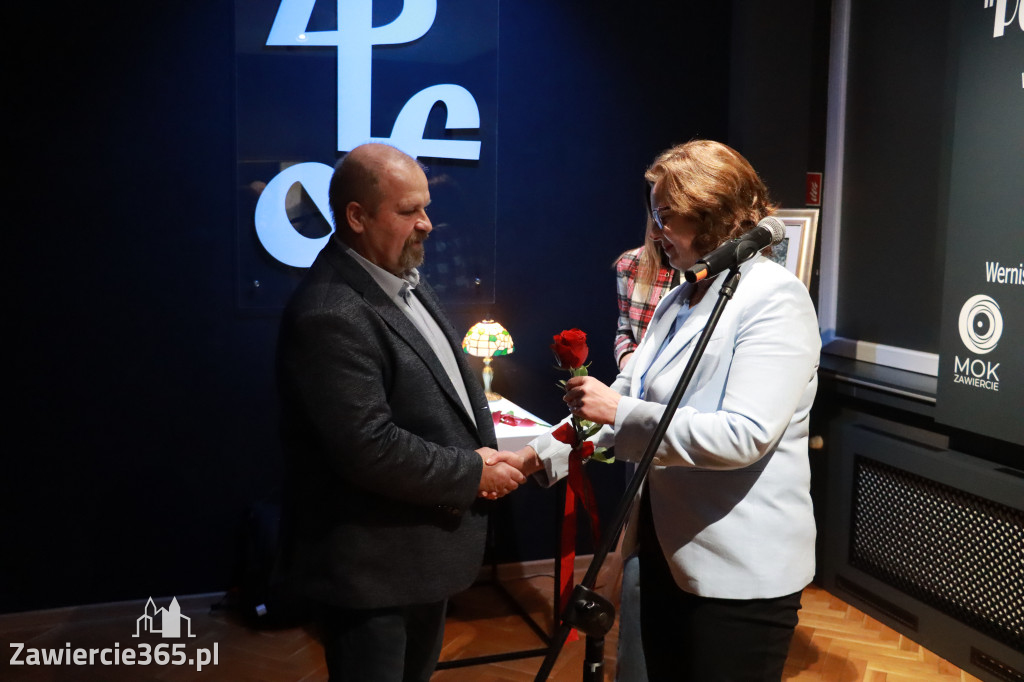 Fotorelacja: Wystawa malarstwa i rysunku PO PROSTU JA w Zawierciu