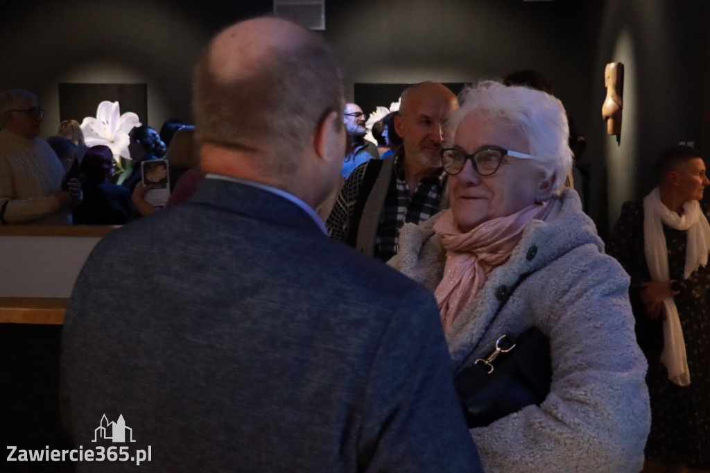 Fotorelacja: Wystawa malarstwa i rysunku PO PROSTU JA w Zawierciu