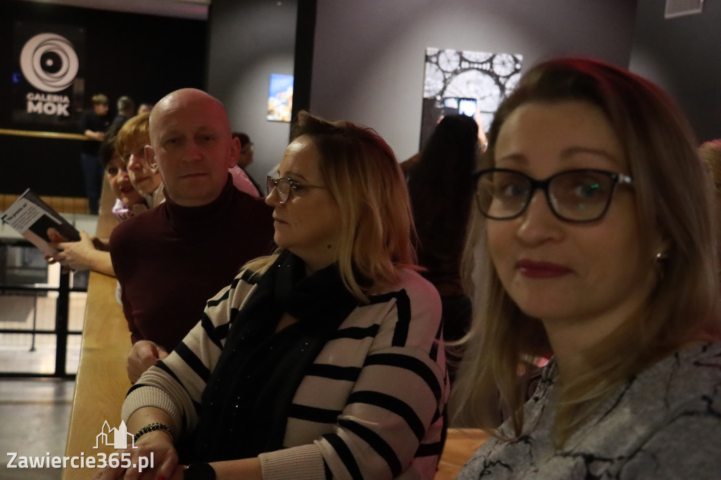 Fotorelacja: Wystawa malarstwa i rysunku PO PROSTU JA w Zawierciu