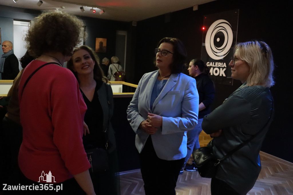 Fotorelacja: Wystawa malarstwa i rysunku PO PROSTU JA w Zawierciu