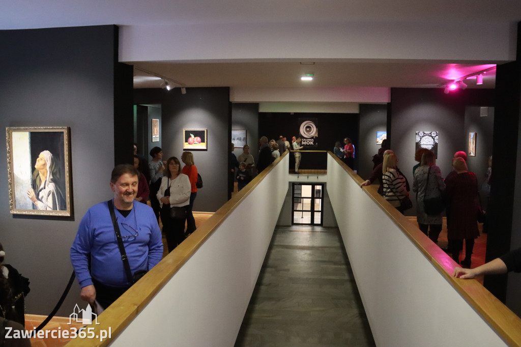 Fotorelacja: Wystawa malarstwa i rysunku PO PROSTU JA w Zawierciu
