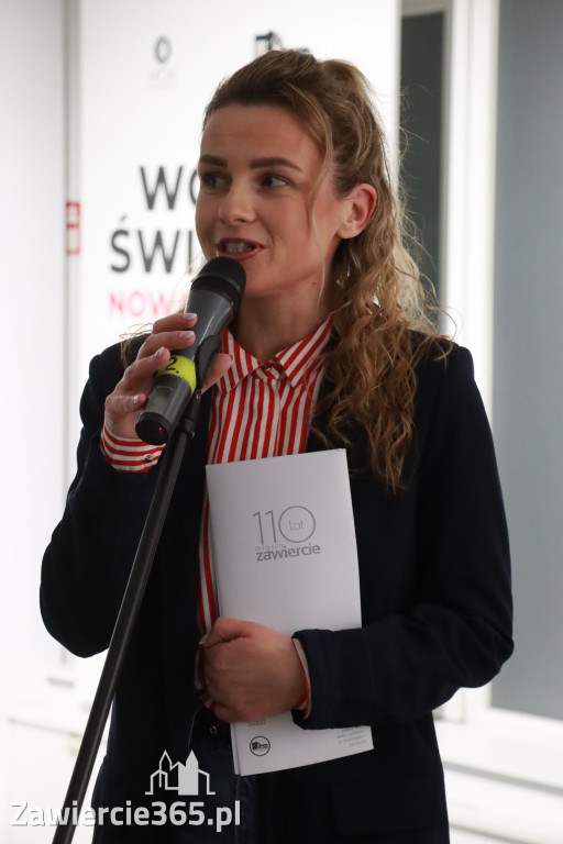 Fotorelacja: Wojna Światów NOWA NADZIEJA Jolanta Kuśmierska - wernisaż w Zawierciu