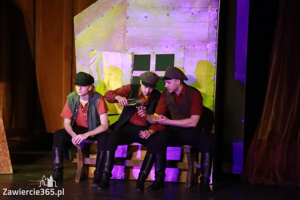Fotorelacja: Musical SKRZYPEK NA DACHU w MOK Zawiercie