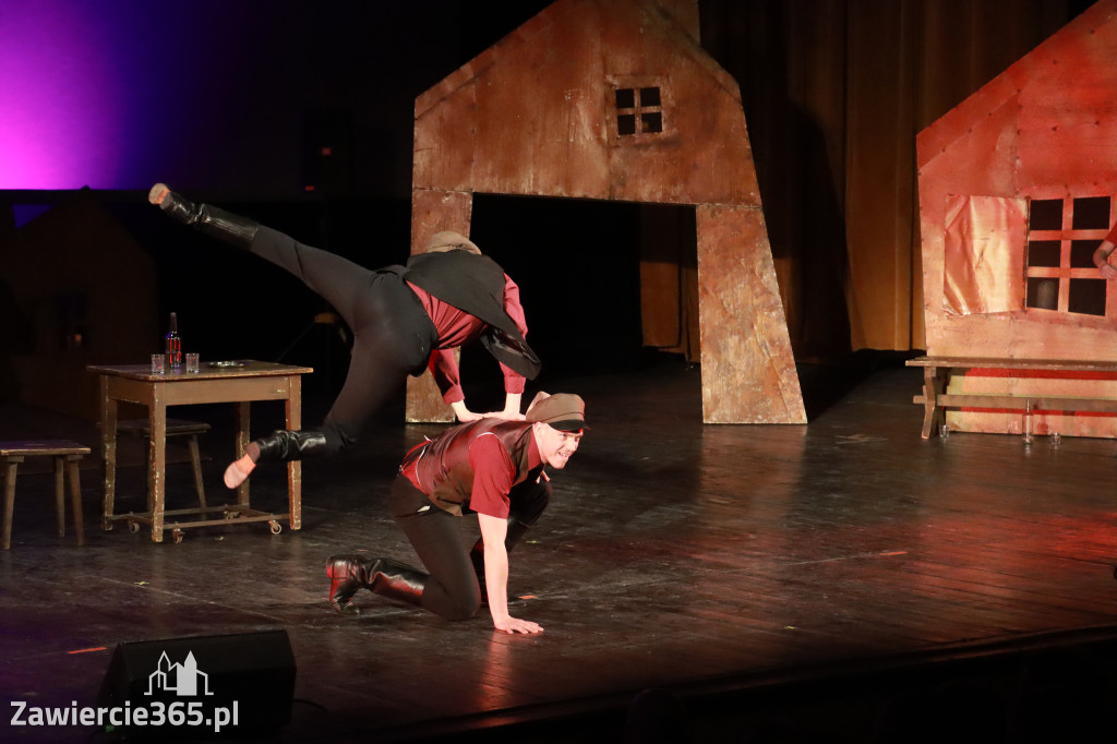 Fotorelacja: Musical SKRZYPEK NA DACHU w MOK Zawiercie