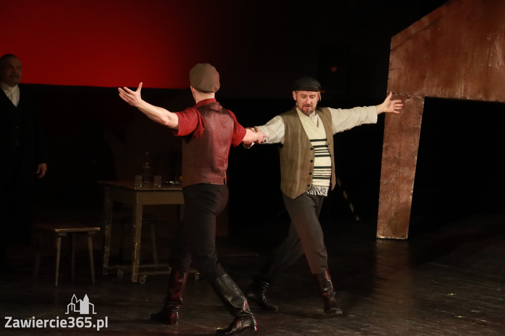 Fotorelacja: Musical SKRZYPEK NA DACHU w MOK Zawiercie