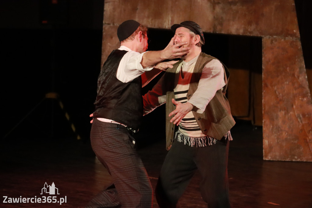 Fotorelacja: Musical SKRZYPEK NA DACHU w MOK Zawiercie