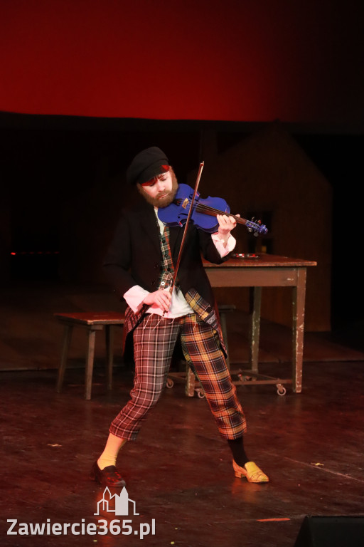 Fotorelacja: Musical SKRZYPEK NA DACHU w MOK Zawiercie