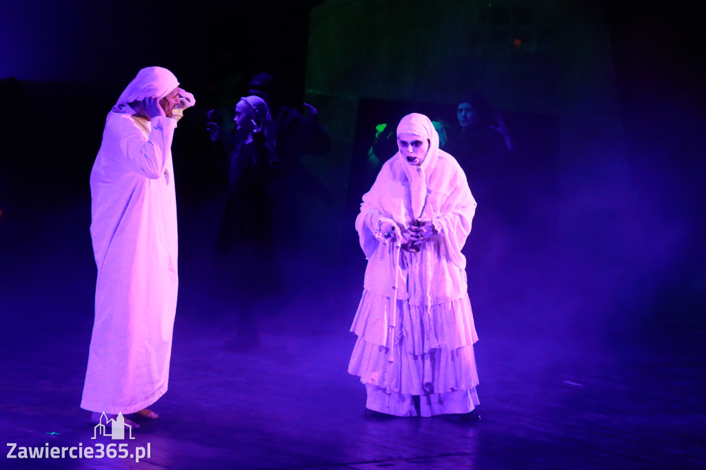 Fotorelacja: Musical SKRZYPEK NA DACHU w MOK Zawiercie