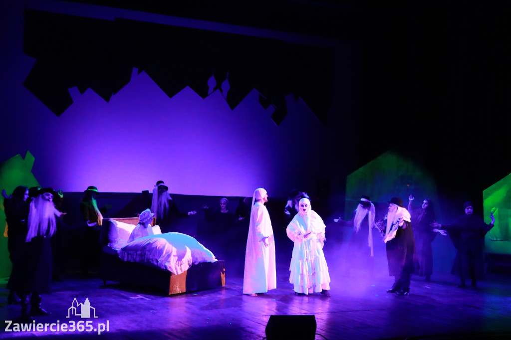 Fotorelacja: Musical SKRZYPEK NA DACHU w MOK Zawiercie