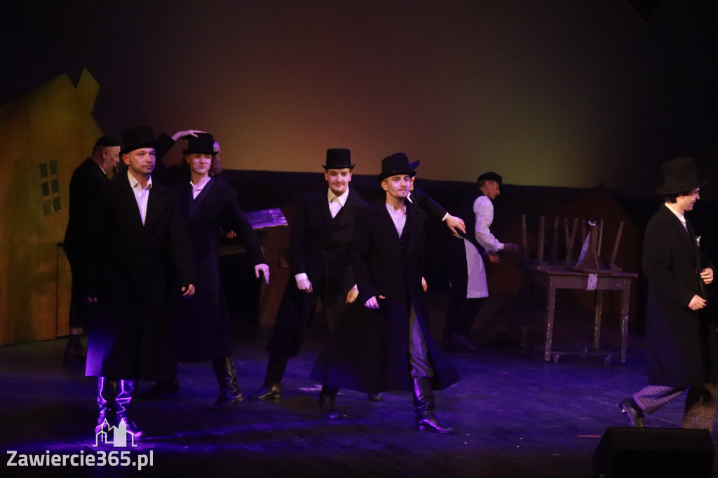 Fotorelacja: Musical SKRZYPEK NA DACHU w MOK Zawiercie