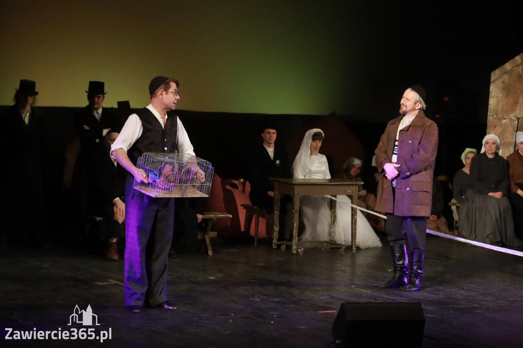 Fotorelacja: Musical SKRZYPEK NA DACHU w MOK Zawiercie