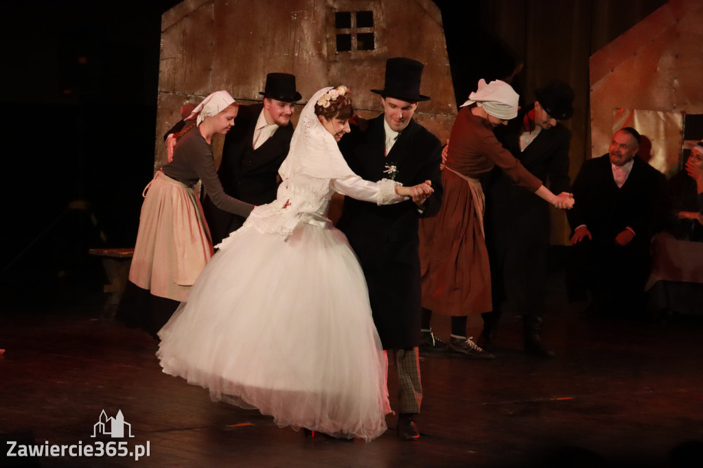 Fotorelacja: Musical SKRZYPEK NA DACHU w MOK Zawiercie