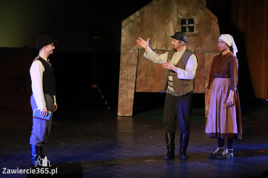 Fotorelacja: Musical SKRZYPEK NA DACHU w MOK Zawiercie
