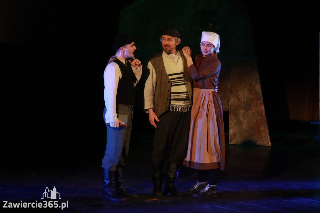 Fotorelacja: Musical SKRZYPEK NA DACHU w MOK Zawiercie