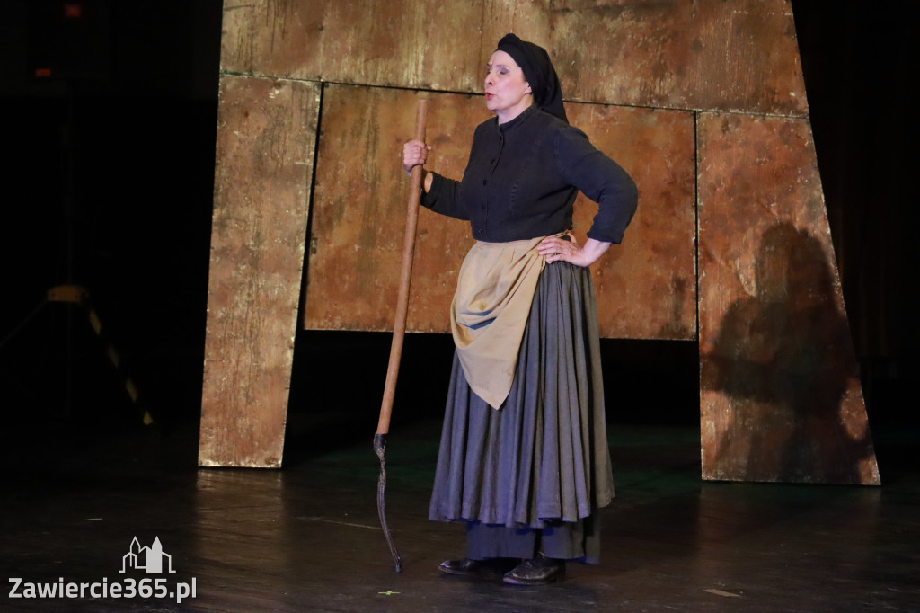 Fotorelacja: Musical SKRZYPEK NA DACHU w MOK Zawiercie