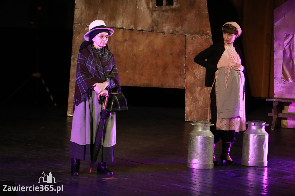 Fotorelacja: Musical SKRZYPEK NA DACHU w MOK Zawiercie