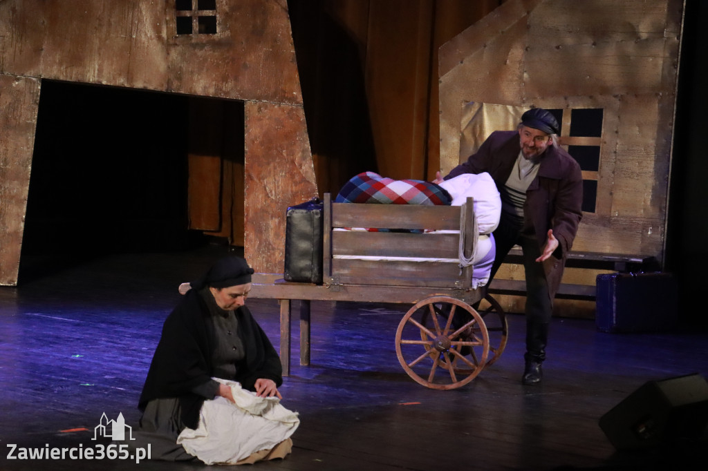 Fotorelacja: Musical SKRZYPEK NA DACHU w MOK Zawiercie