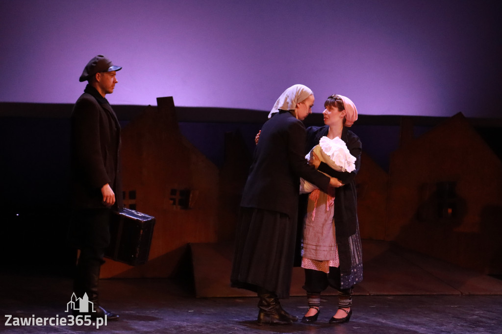 Fotorelacja: Musical SKRZYPEK NA DACHU w MOK Zawiercie