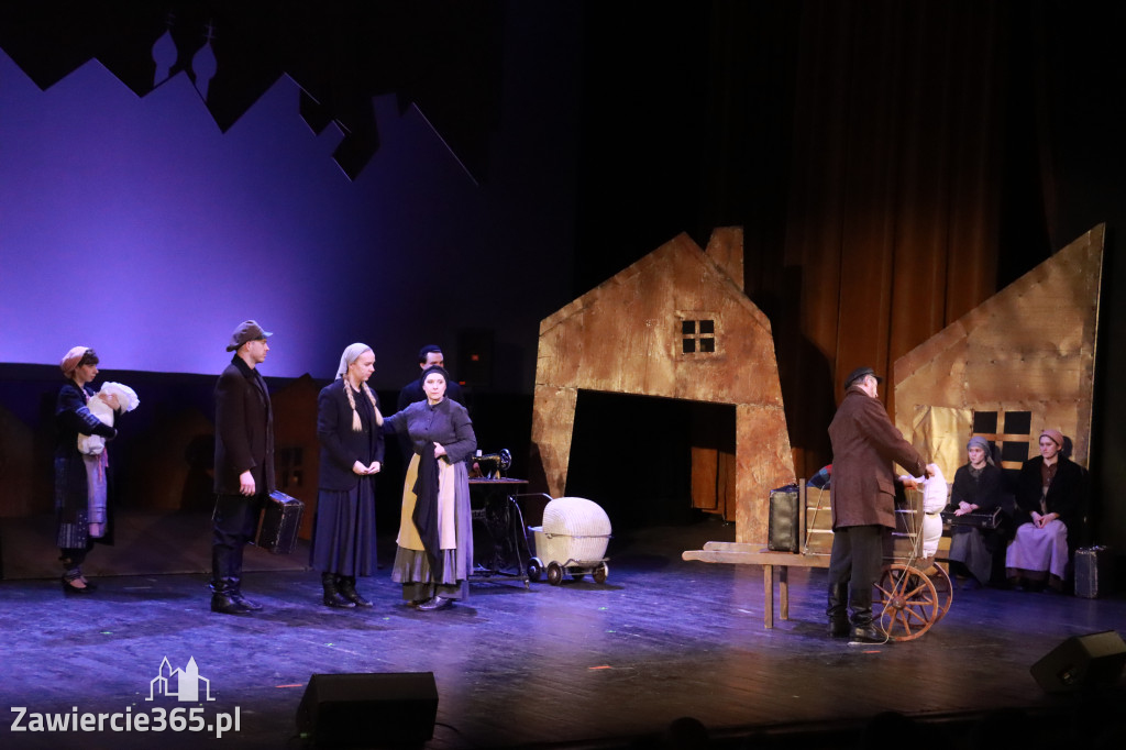 Fotorelacja: Musical SKRZYPEK NA DACHU w MOK Zawiercie