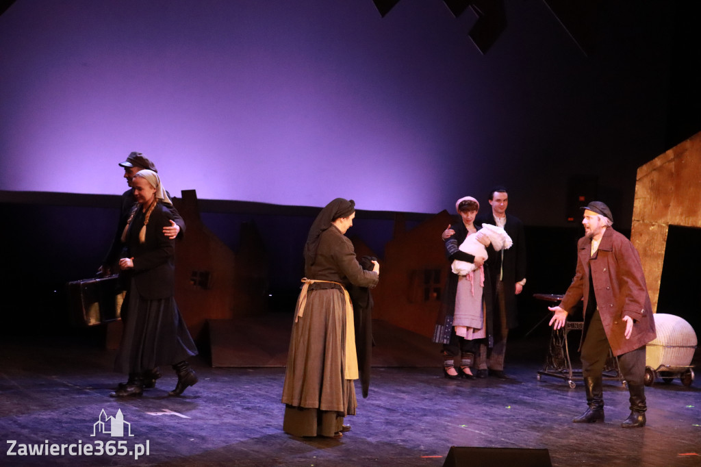 Fotorelacja: Musical SKRZYPEK NA DACHU w MOK Zawiercie