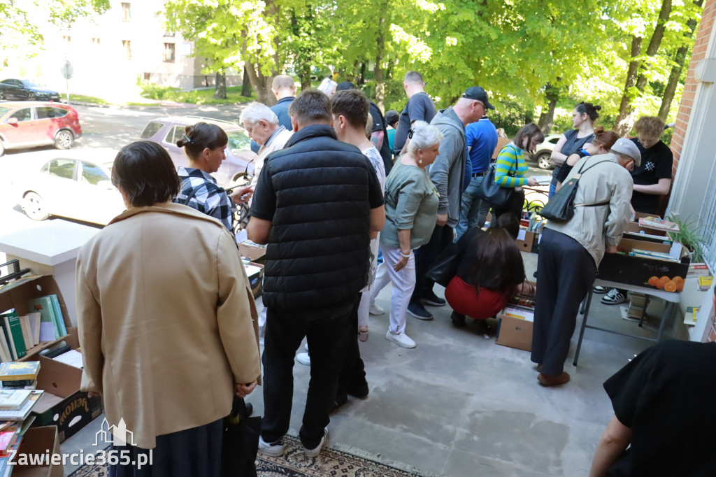 Fotorelacja: Majówkowy Kiermasz Książki w Pałacyku Szymańskiego w Zawierciu