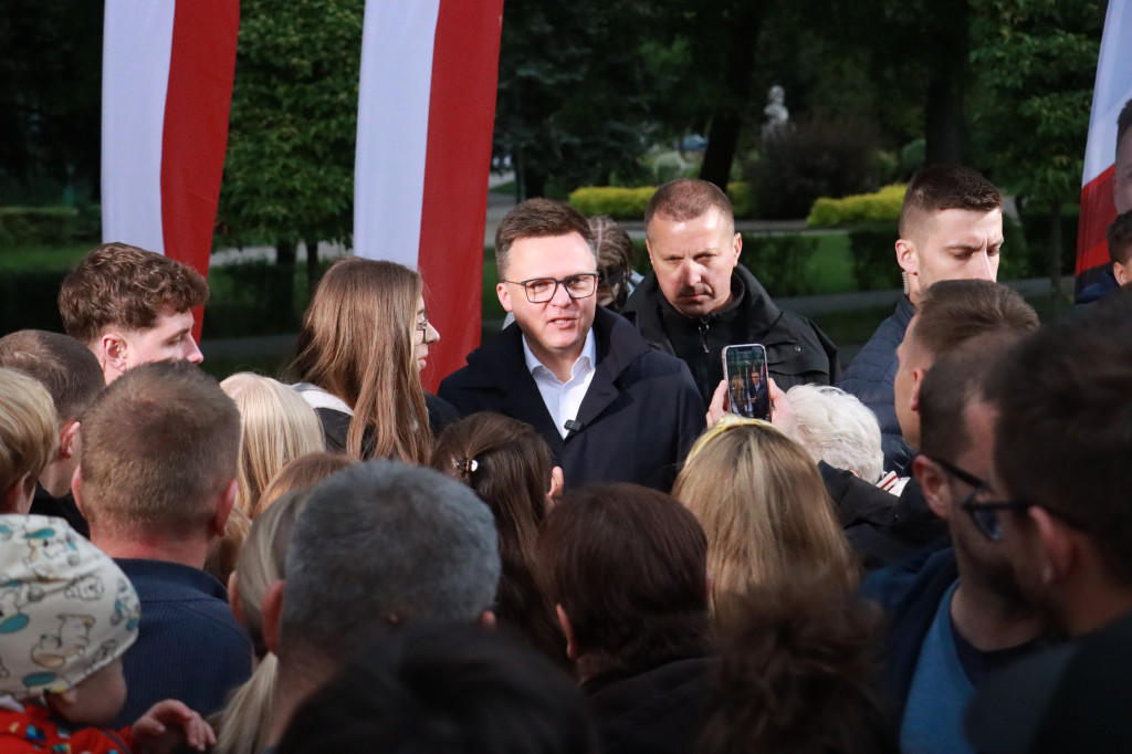 Fotorelacja: Spotkanie otwarte w Zawierciu z Szymonem Hołownia