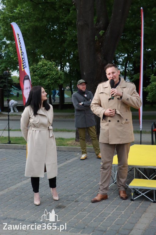 Fotorelacja: Spotkanie otwarte w Zawierciu z Szymonem Hołownia