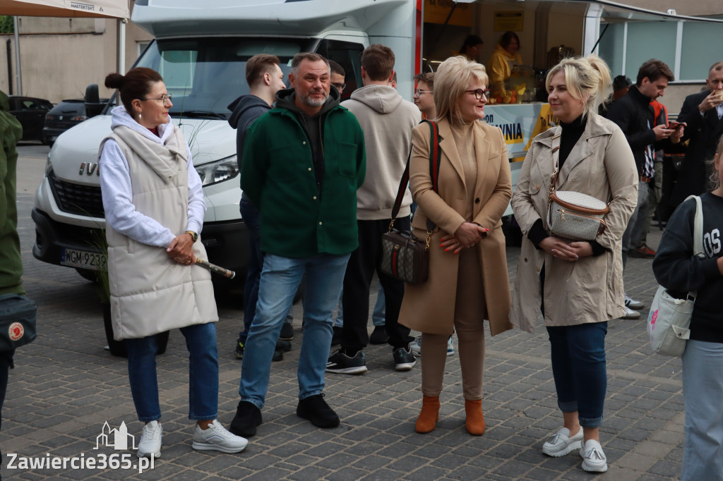 Fotorelacja: Spotkanie otwarte w Zawierciu z Szymonem Hołownia