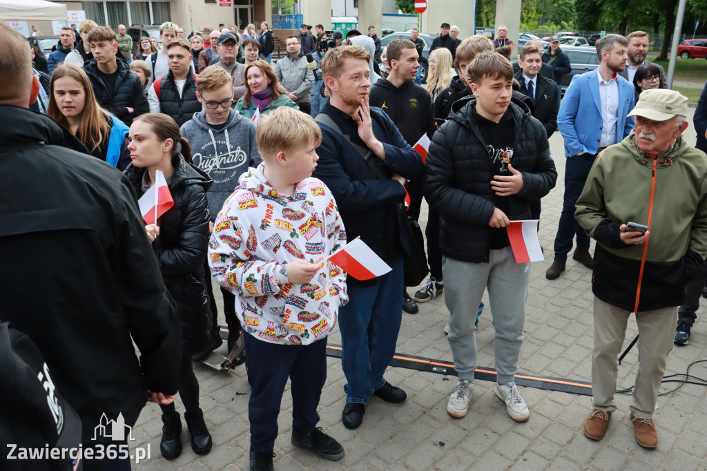 Fotorelacja: Spotkanie otwarte w Zawierciu z Szymonem Hołownia