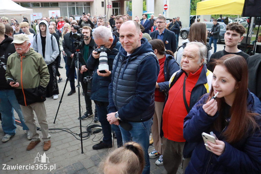 Fotorelacja: Spotkanie otwarte w Zawierciu z Szymonem Hołownia