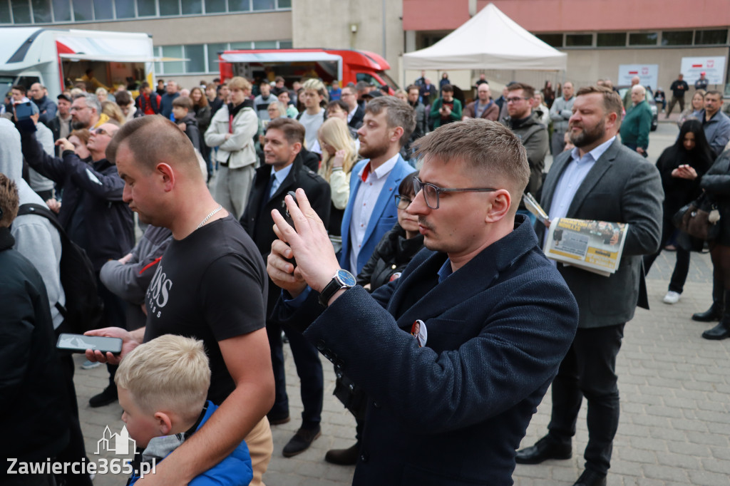 Fotorelacja: Spotkanie otwarte w Zawierciu z Szymonem Hołownia