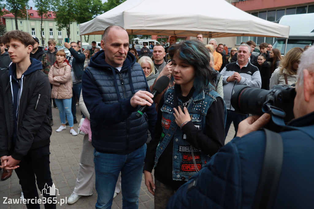 Fotorelacja: Spotkanie otwarte w Zawierciu z Szymonem Hołownia
