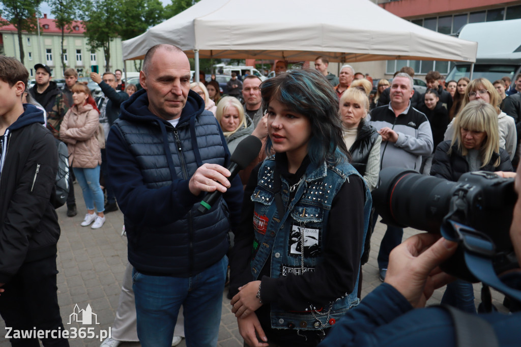 Fotorelacja: Spotkanie otwarte w Zawierciu z Szymonem Hołownia