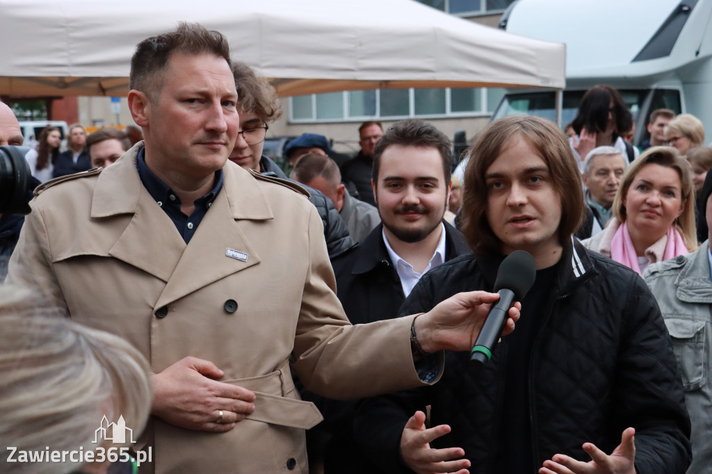 Fotorelacja: Spotkanie otwarte w Zawierciu z Szymonem Hołownia