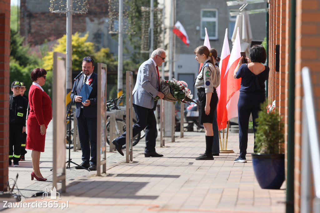 Fotorelacja: Obchody Święta Konstytucji i MOTO piknik w Łazach.