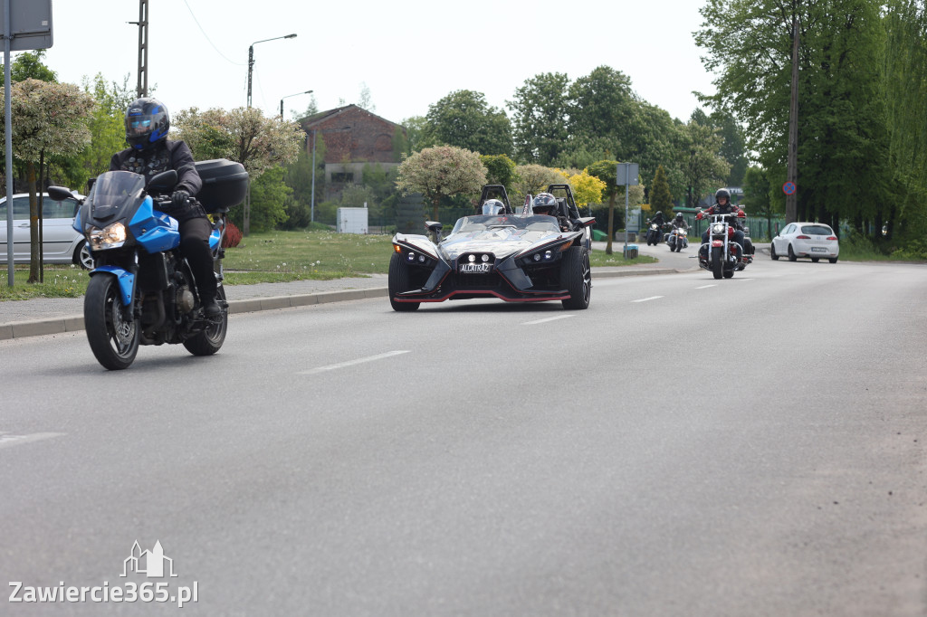 Fotorelacja: Obchody Święta Konstytucji i MOTO piknik w Łazach.