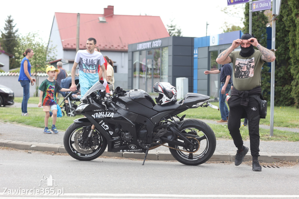 Fotorelacja: Obchody Święta Konstytucji i MOTO piknik w Łazach.
