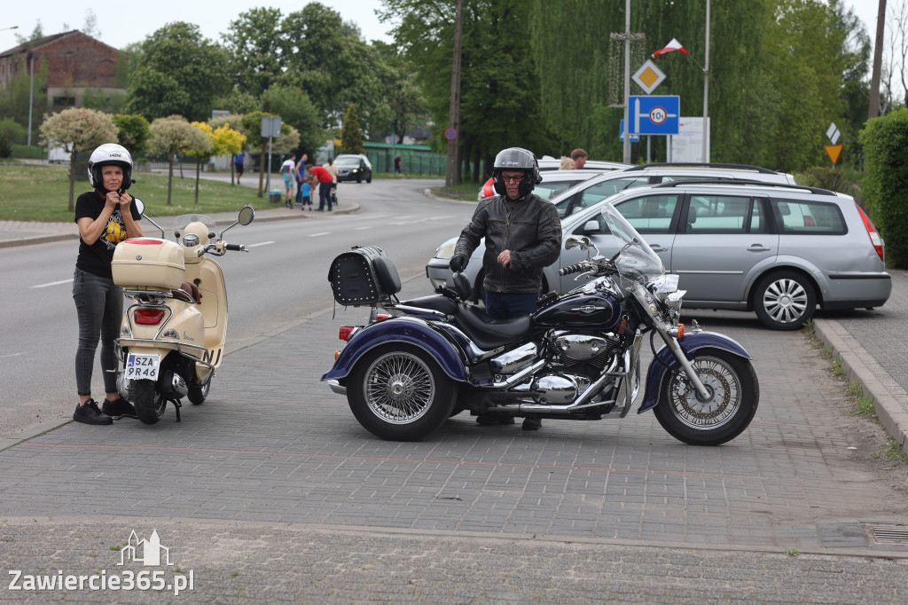 Fotorelacja: Obchody Święta Konstytucji i MOTO piknik w Łazach.