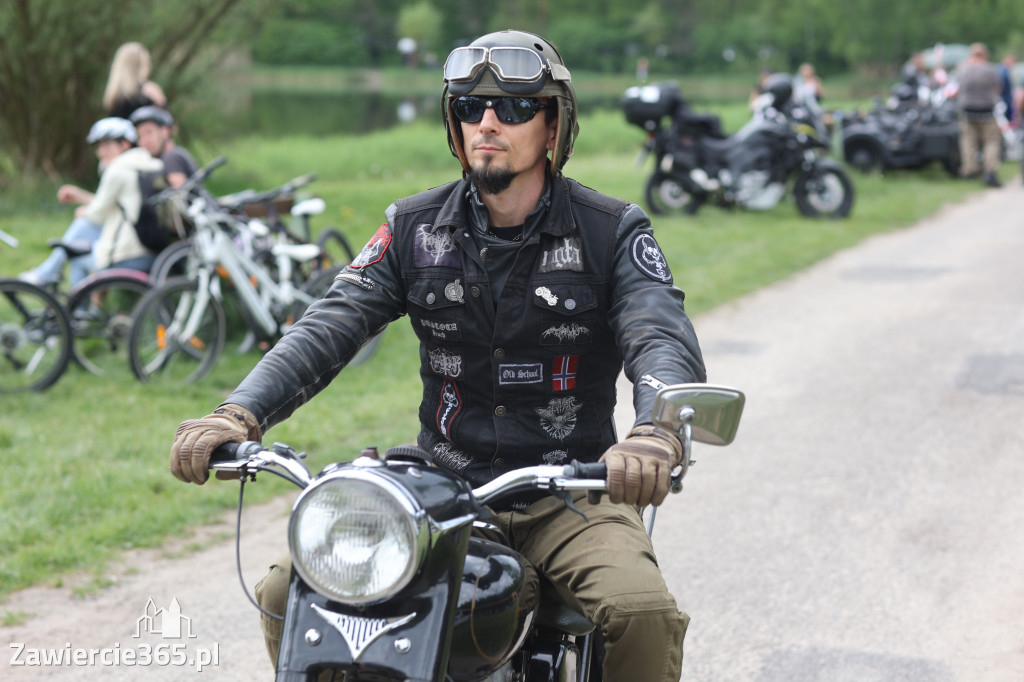 Fotorelacja: Obchody Święta Konstytucji i MOTO piknik w Łazach.