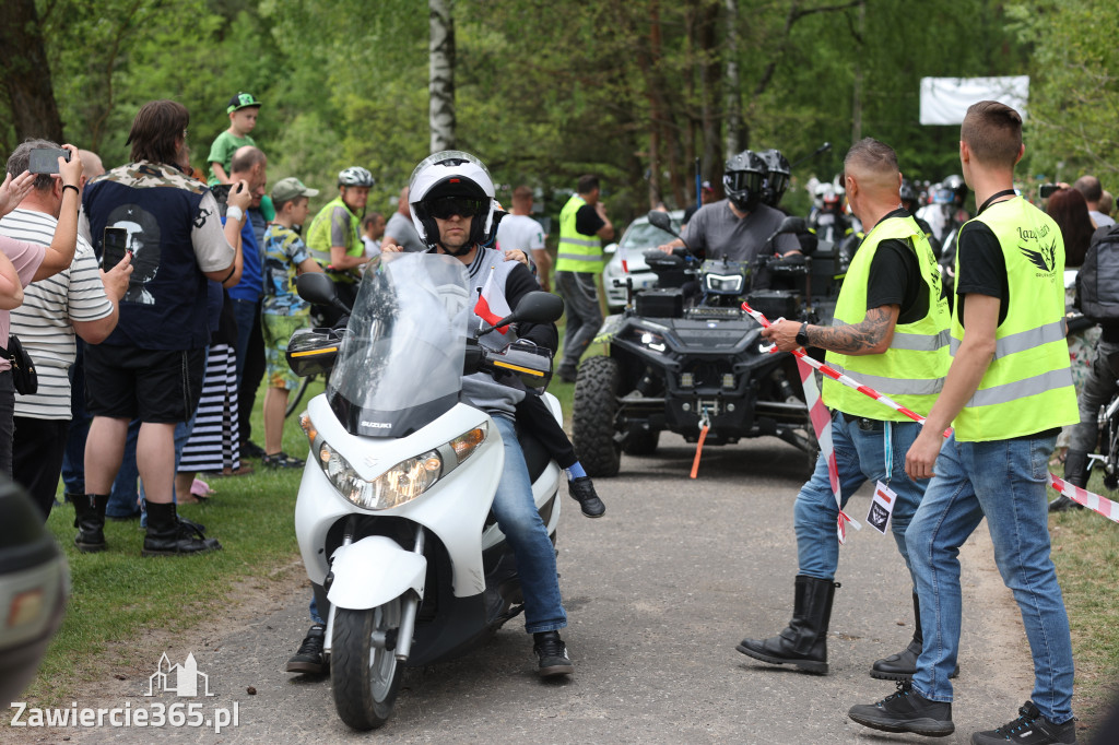 Fotorelacja: Obchody Święta Konstytucji i MOTO piknik w Łazach.